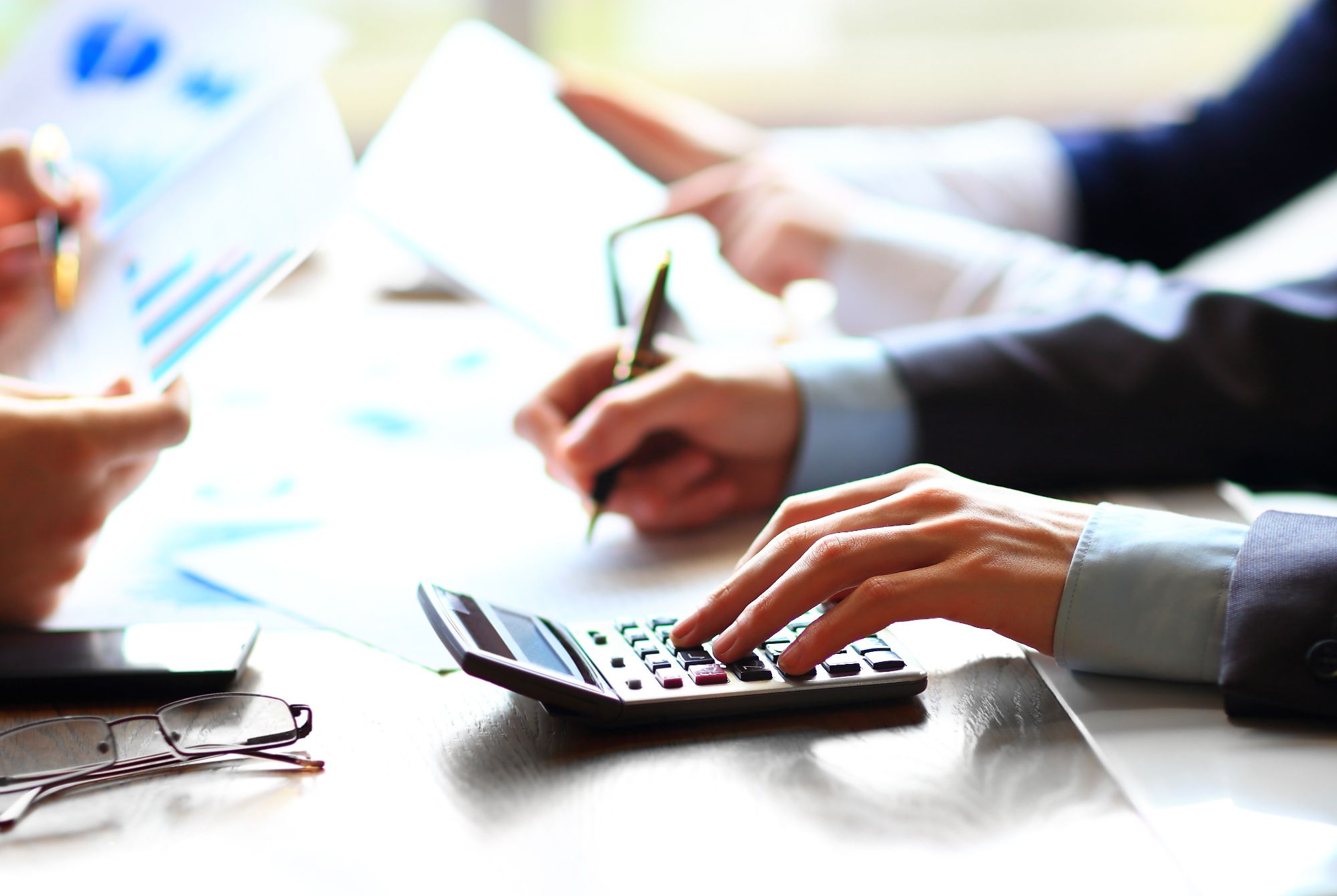 Servicio contable, financiero y administrativo de la comunidad. ESNIPE INMOBILIARIA en Archena