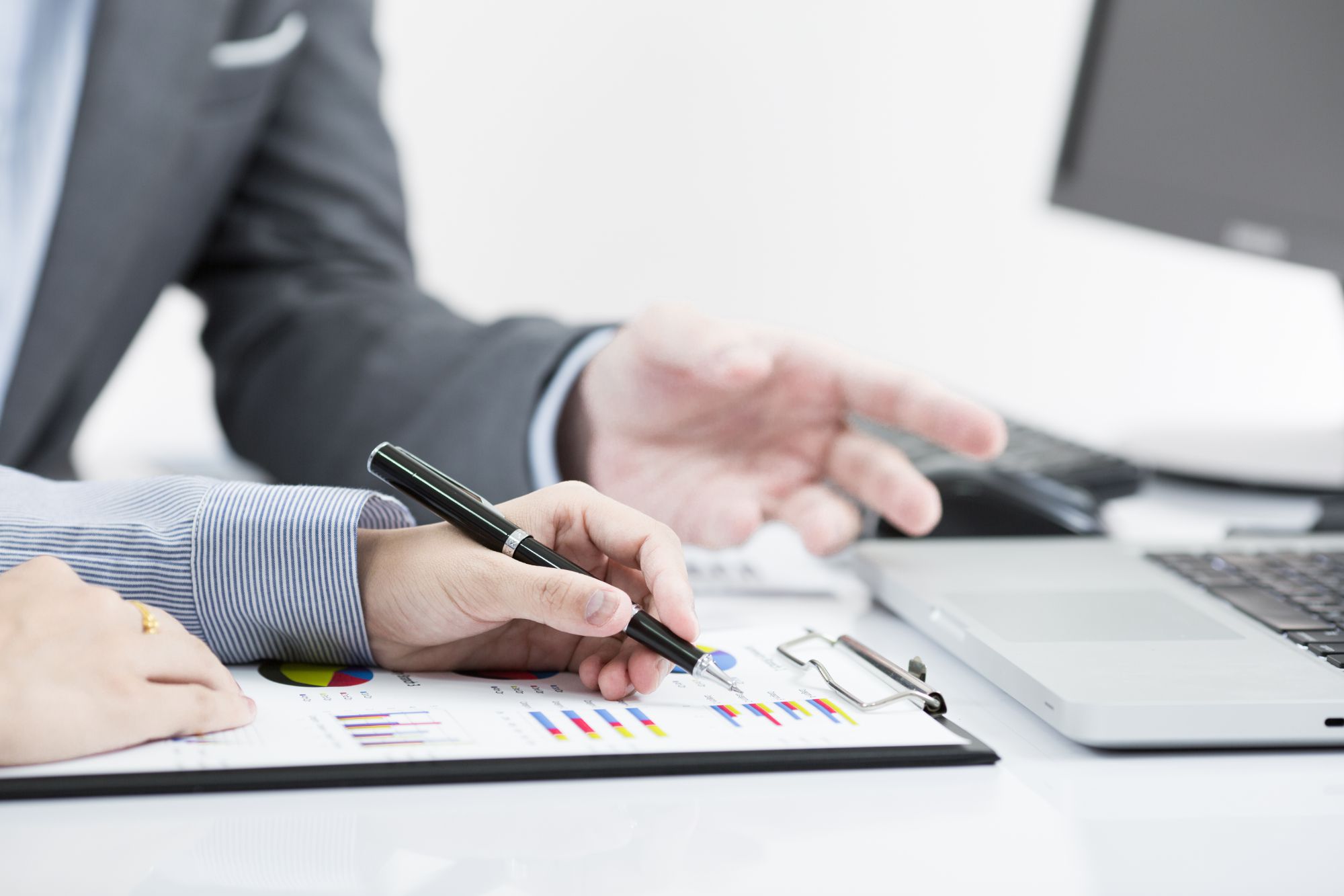 Obligaciones Fiscales y Laborales. ESNIPE INMOBILIARIA en Archena